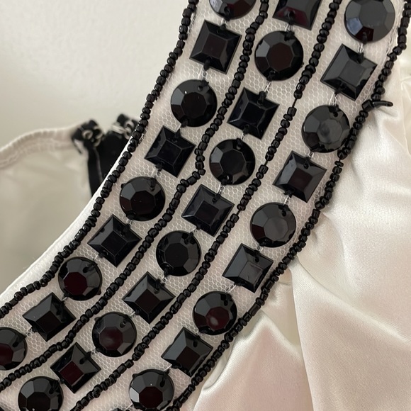 Short Trixxi Dress - Picture 6 of 7